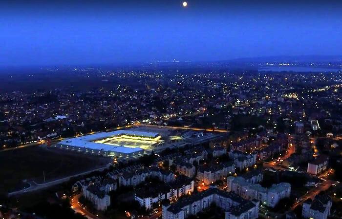 nocni-snimak-trzni-centar-shoppi-kuda%20u%20kupovinu.jpg