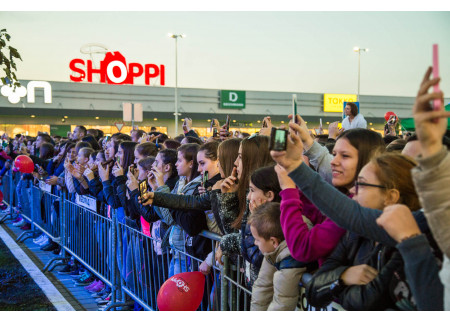 Na otvaranju Shoppi retail parka u Borči - preko 30.000 ljudi!