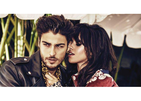 CAMILA CABELLO u novogodišnjoj kampanji za GUESS JEANS