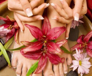 Aqua detox + GRATIS lakiranje noktiju na rukama i nogama