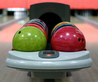 Kuglanje u Žabac Bowling Centru radnim danima do 17h