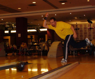 Kuglanje u Žabac Bowling Centru radnim danima do 17h