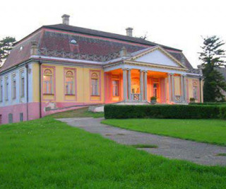 Posetite dvorce Vojvodine
