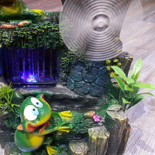 Dekorativna sobna fontana -  Green Frogs & WindMill