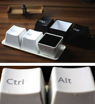 Keyboard Ctrl+Alt+Delete kreativne činije CRNE