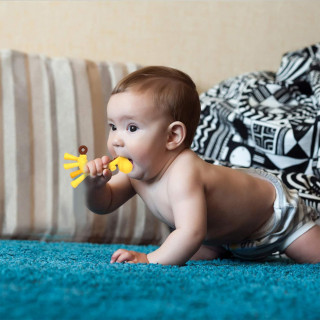 Žirafica glodalica za bebe