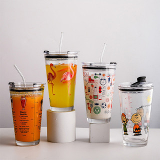 Sip Trip - Staklena čaša sa poklopcem i slamčicom 500 ml