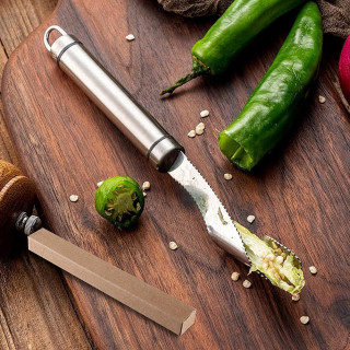 Praktičan nožić  za brzo čišćenje paprika