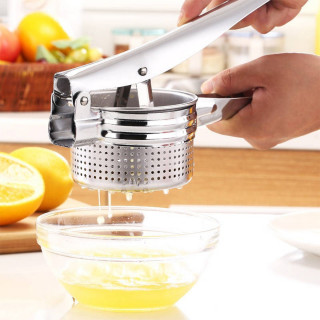 Metalni ručni sokovnik za citruse