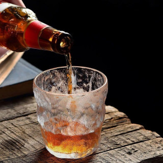 Glečer čaša 300 ml - Elegantna staklena čaša za omiljene napitke