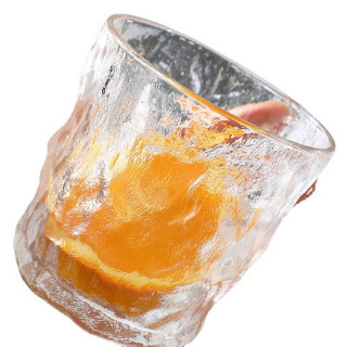 Glečer čaša 300 ml - Elegantna staklena čaša za omiljene napitke