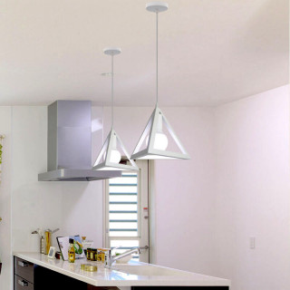 Triangle White - moderna metalna visilica trouglastog izgleda
