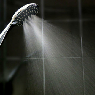 Basic Shower – Glava za tuš bateriju