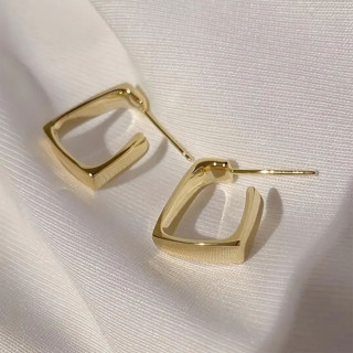 Elegantne minđuše za dame - Zlatni kvadrat