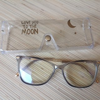 Prozirna futrola za naočare sa dezenom meseca