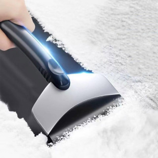 Ice Scraper - Strugač leda sa šoferke
