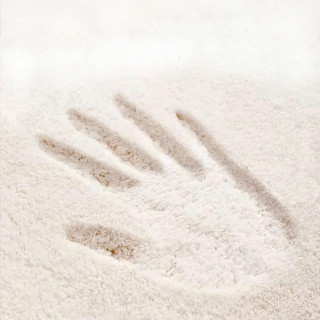 Soft Cloud - mekani beli tepih nepravilnog oblika