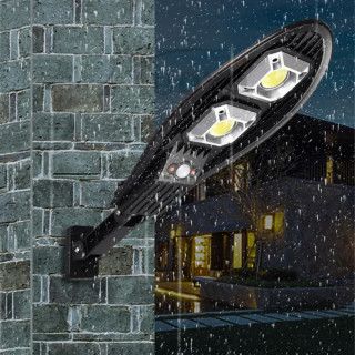 Solarni LED reflektor za spoljašnju upotrebu
