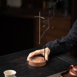Elegantni držač za mirisne štapiće sa postoljem za pepeo