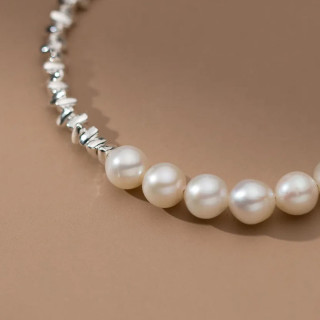 Silver and pearls - narukvica sa bisernim i srebrnim nizom