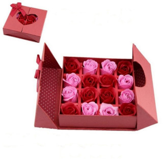 Poklon set ukrasnih sapuna  - Crvena ruža