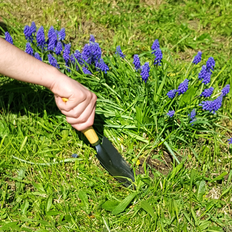 Trodelni set za baštu - ašov, grabulja i lopata