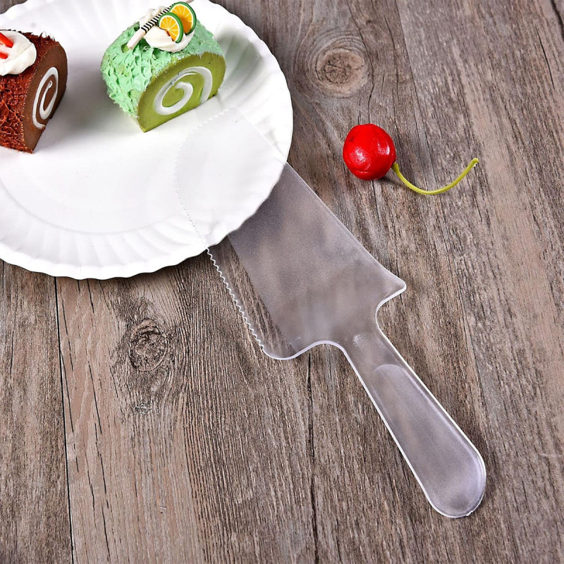 2u1 sekač-špatula za torte i kolače