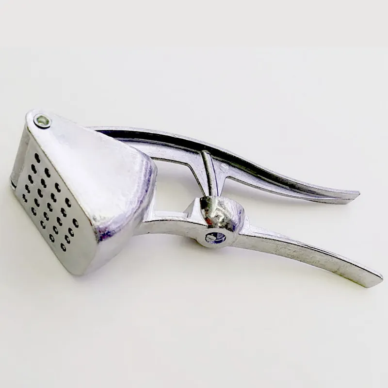 Garlic press - metalna presa za beli luk