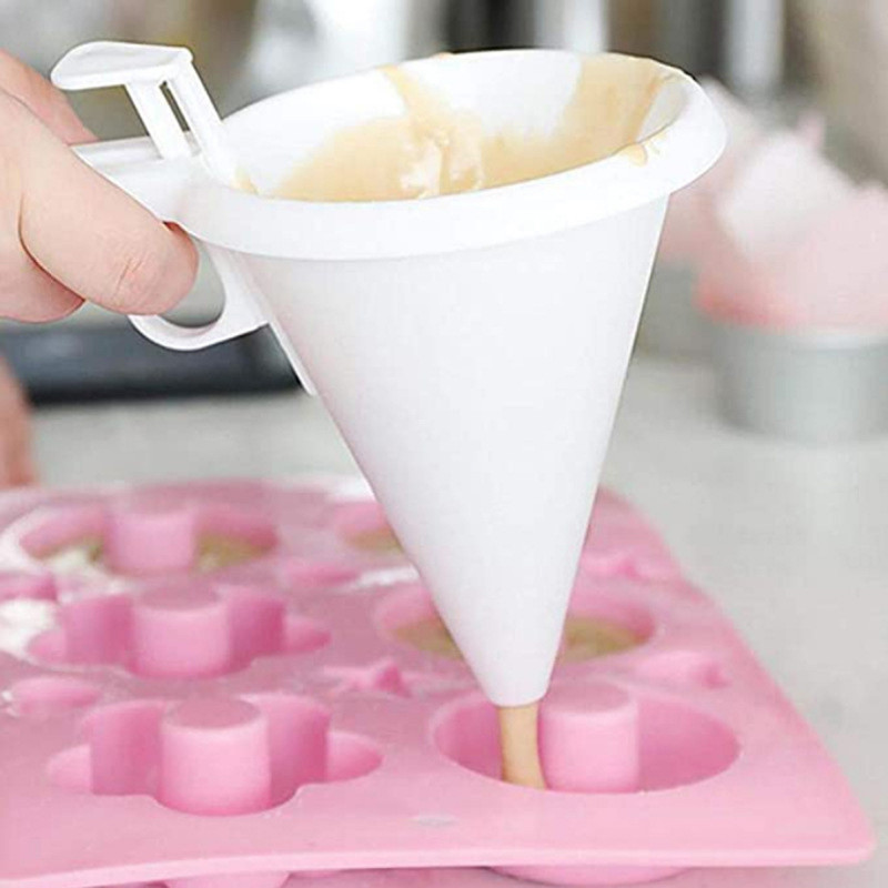 Cream Funnel - višenamenski levak za doziranje testa, brašna, šećera