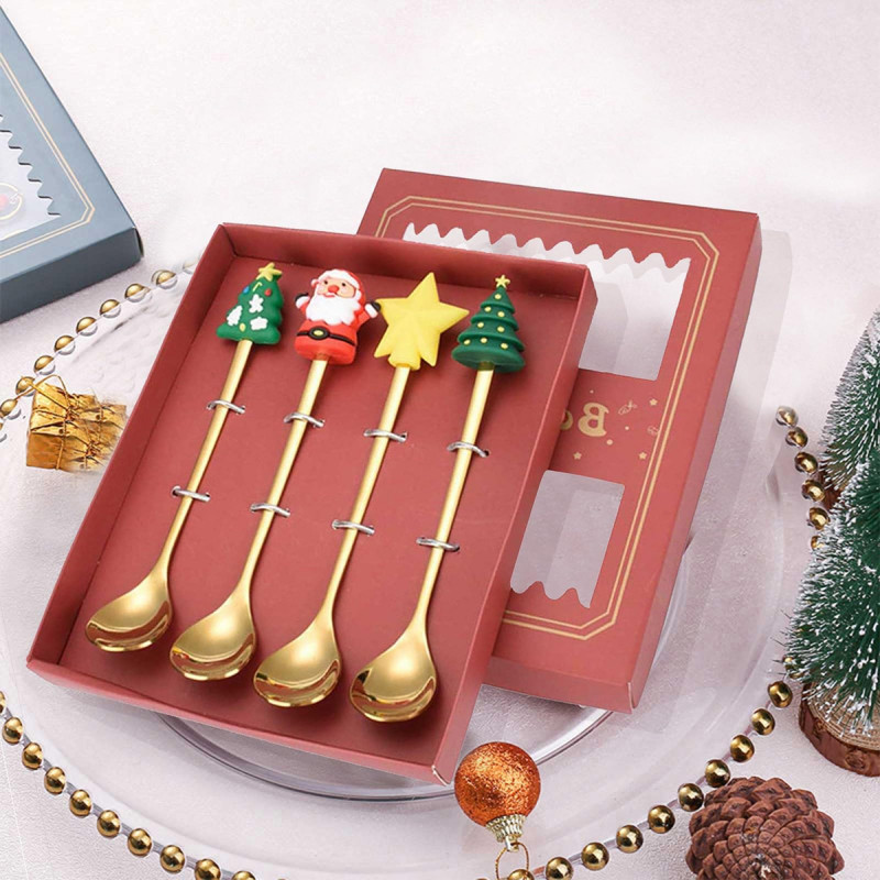 Zlatni novogodišnji set kašičica sa prazničnim motivima