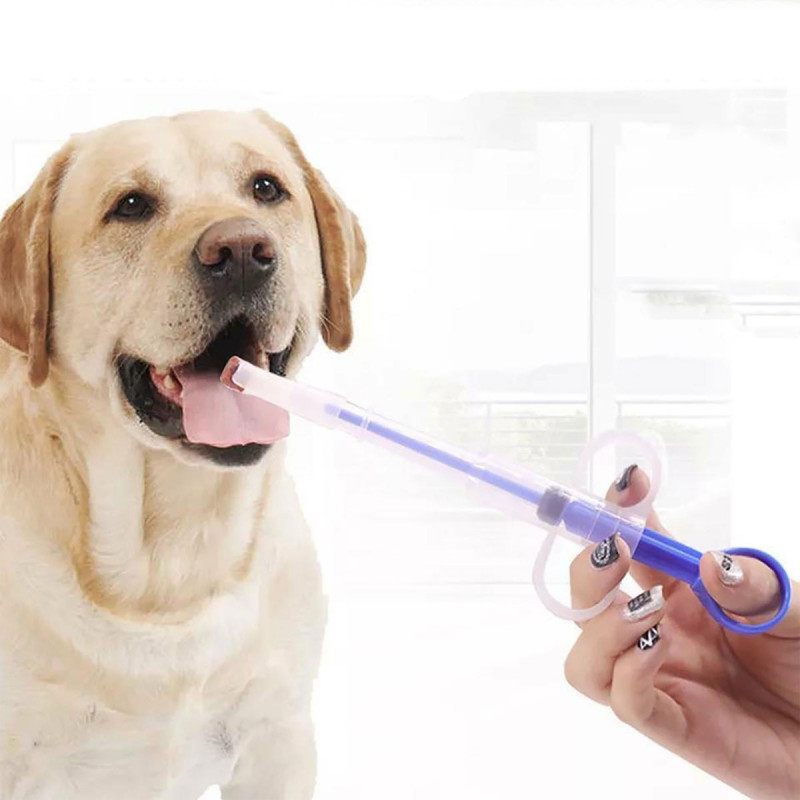 Praktični špric za davanje lekova psima i mačkama