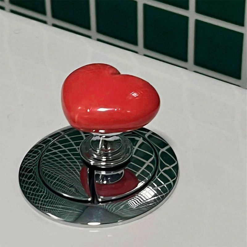 Toilet Heart – Dugme za vodokotlić u obliku srca