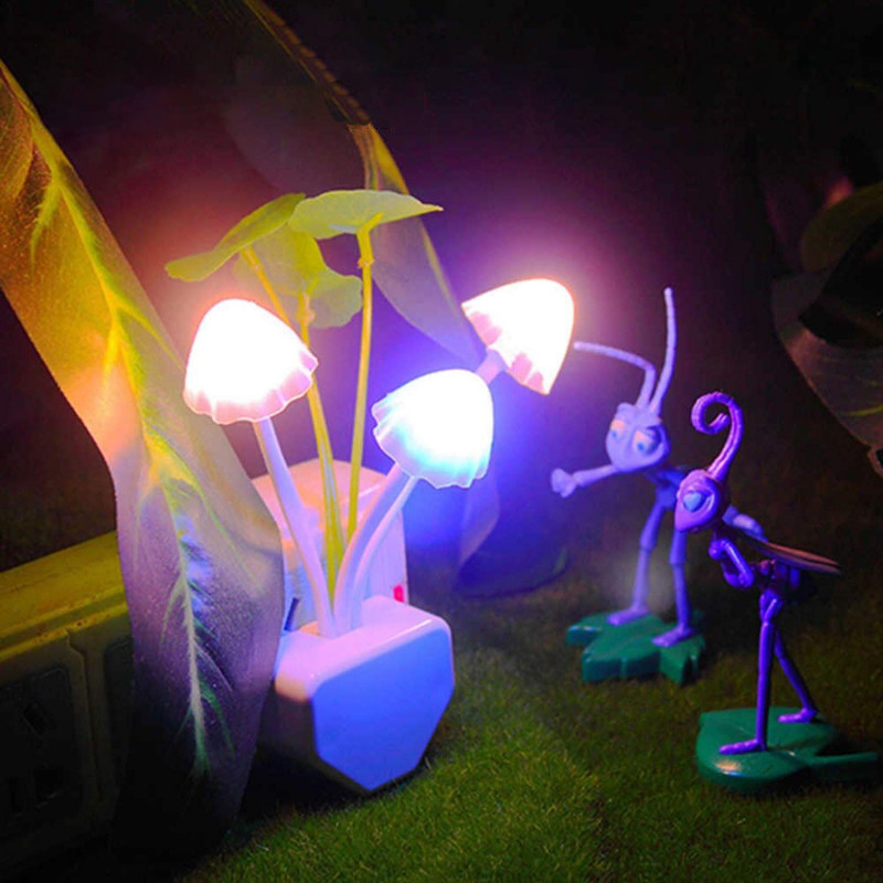 Svetlucave pečurke – Dekorativna lampa za utičnicu