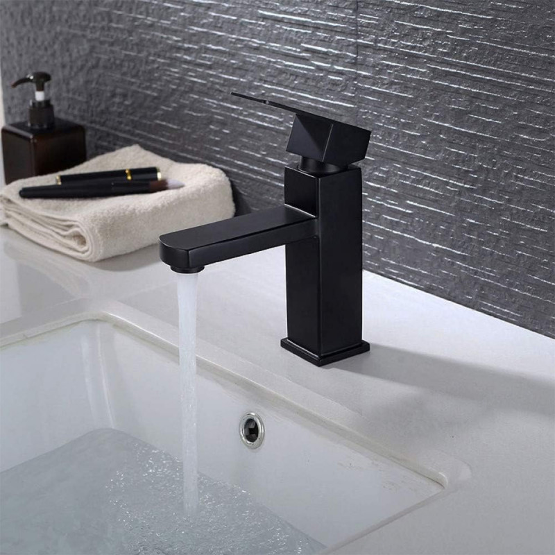 Elegantna crna slavina - baterija za lavabo