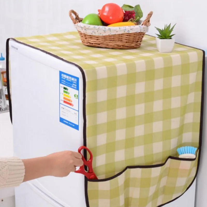 Multiple-use dust cover - Univerzalni prekrivač sa džepovima