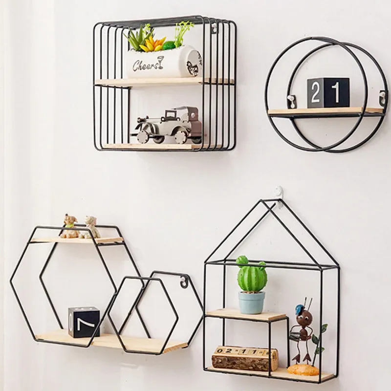 House shelf - zidna polica u obliku kućice