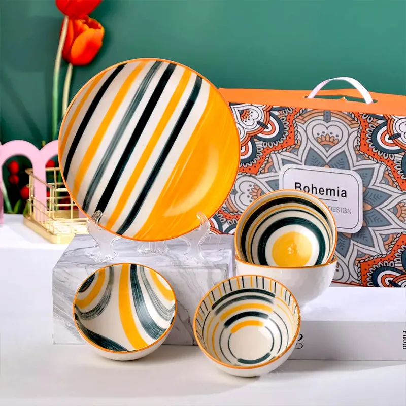 Bohemia Sunrice - keramički set od 4 činije i 1 tanjira u poklon pakovanju