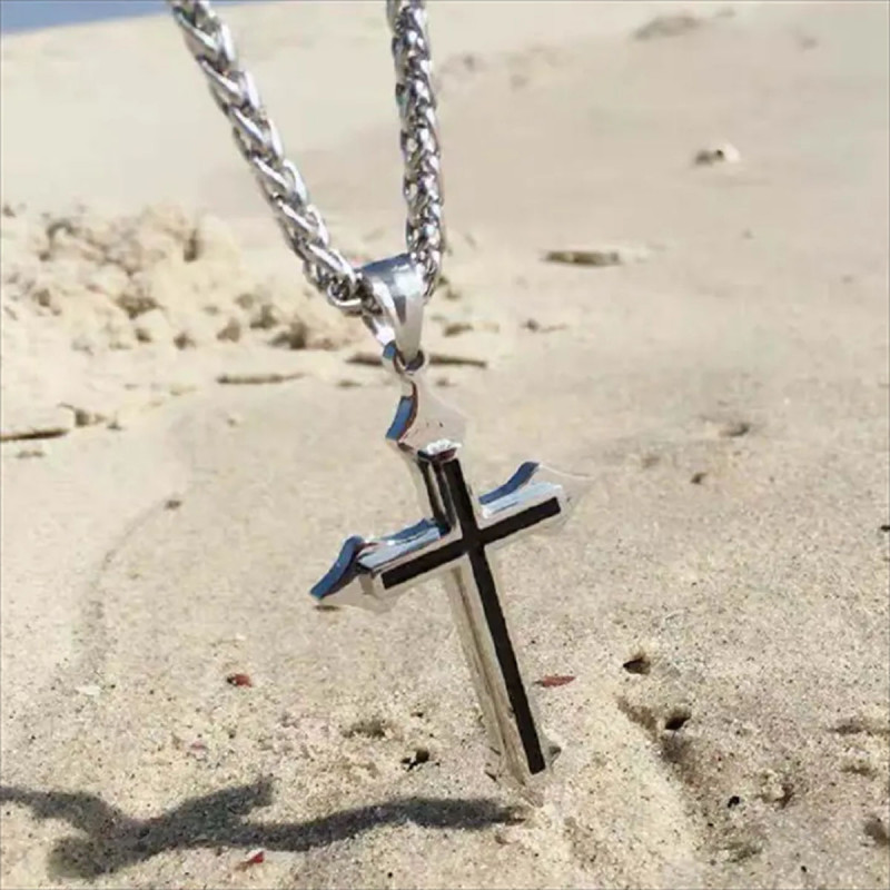 Black Cross - Ogrlica sa priveskom  krsta 