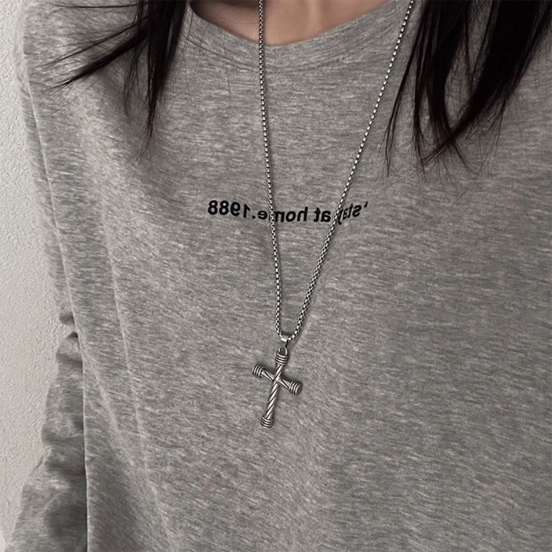 Cylindrical Cross - Ogrlica sa priveskom krsta