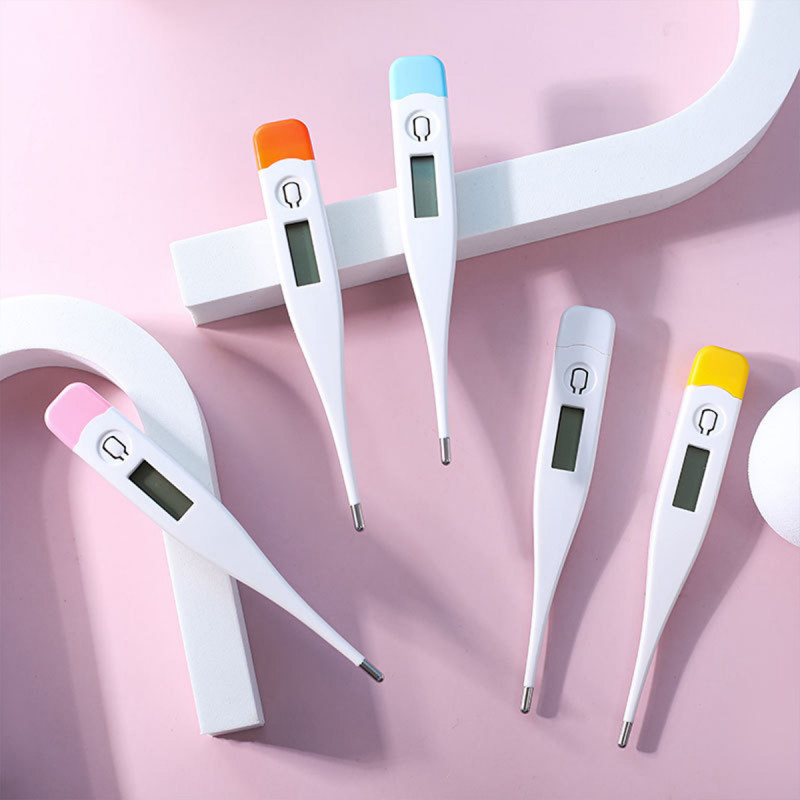 Digitalni toplomer sa LCD ekranom