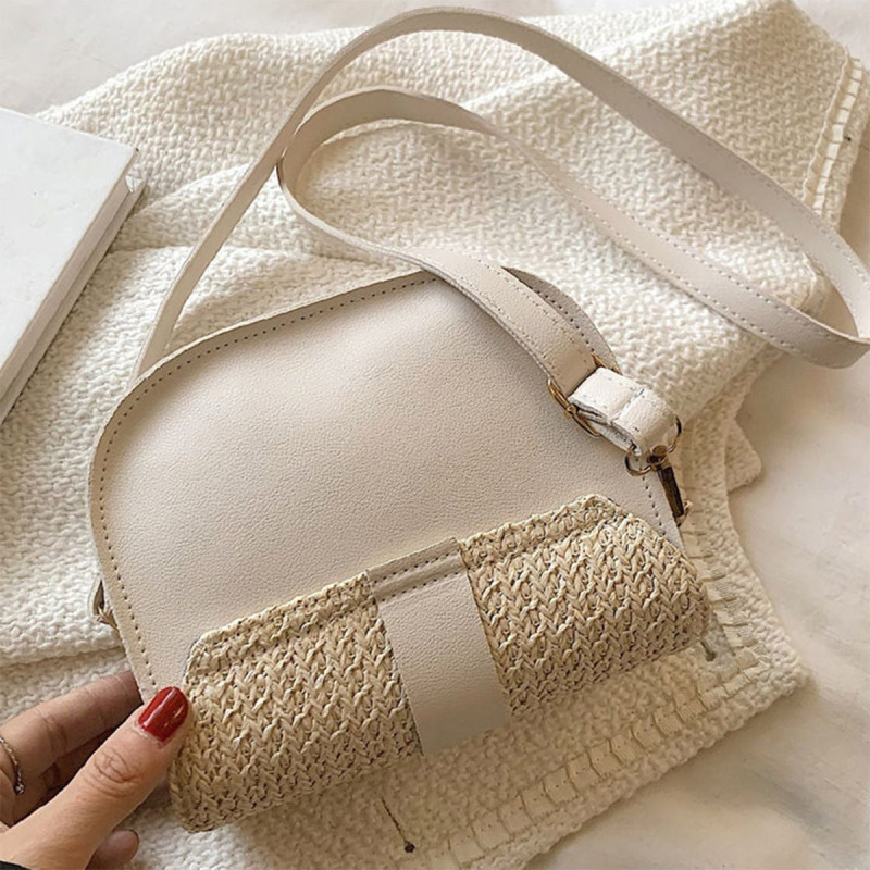 Pletena mini torbica boho izgleda