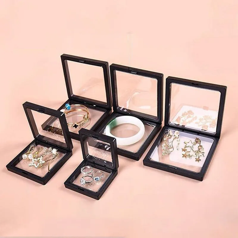Elegantna transparentna kutijica za organizaciju nakita