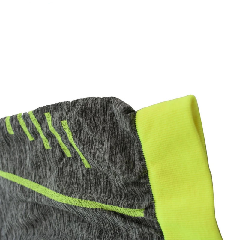 Yoga wear - sportski komplet koji oblikuje figuru