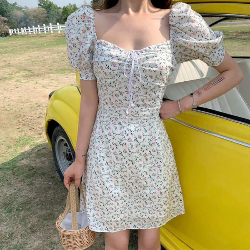 Beige Summer Dress – Mala letnja haljina šarenog dezena