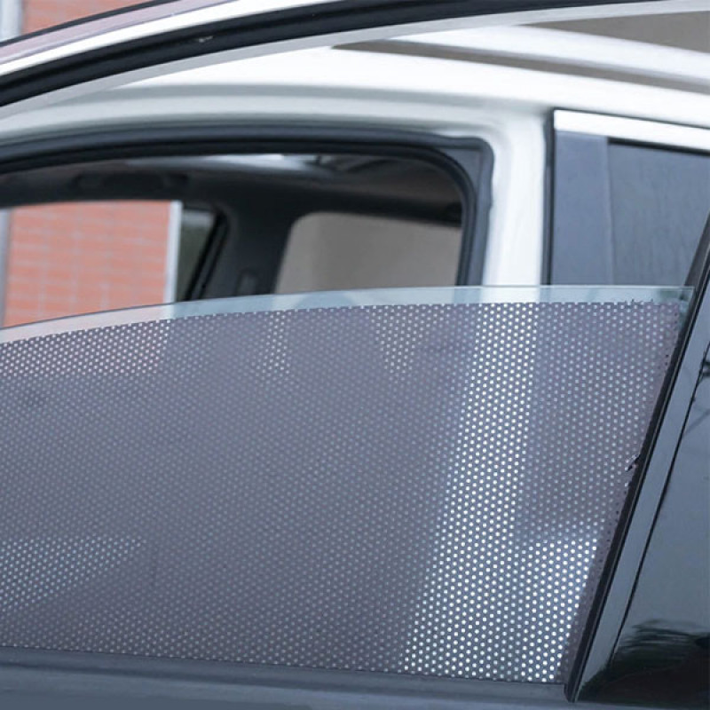 Mrežasta folija za zaštitu prozora automobila od sunca