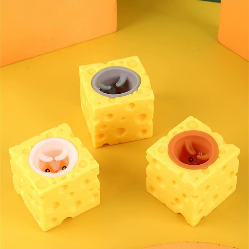 Squeeze Toy - Stisni kocku sira i iznenadi se