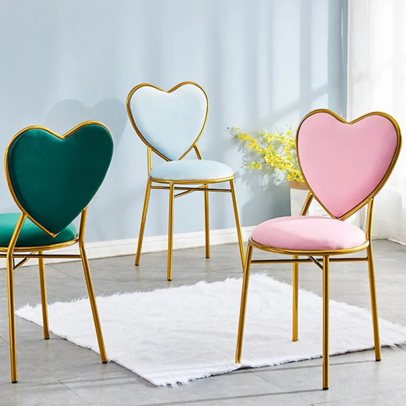 HEART DESIGN - Moderna stolica u obliku srca