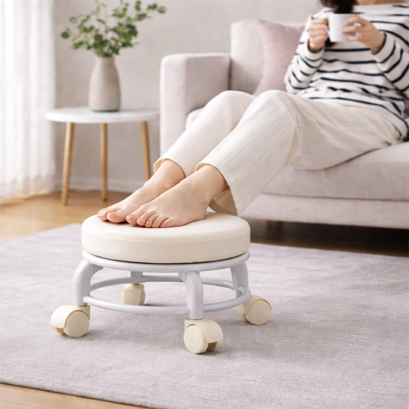 Elegantna mini stolica sa točkićima