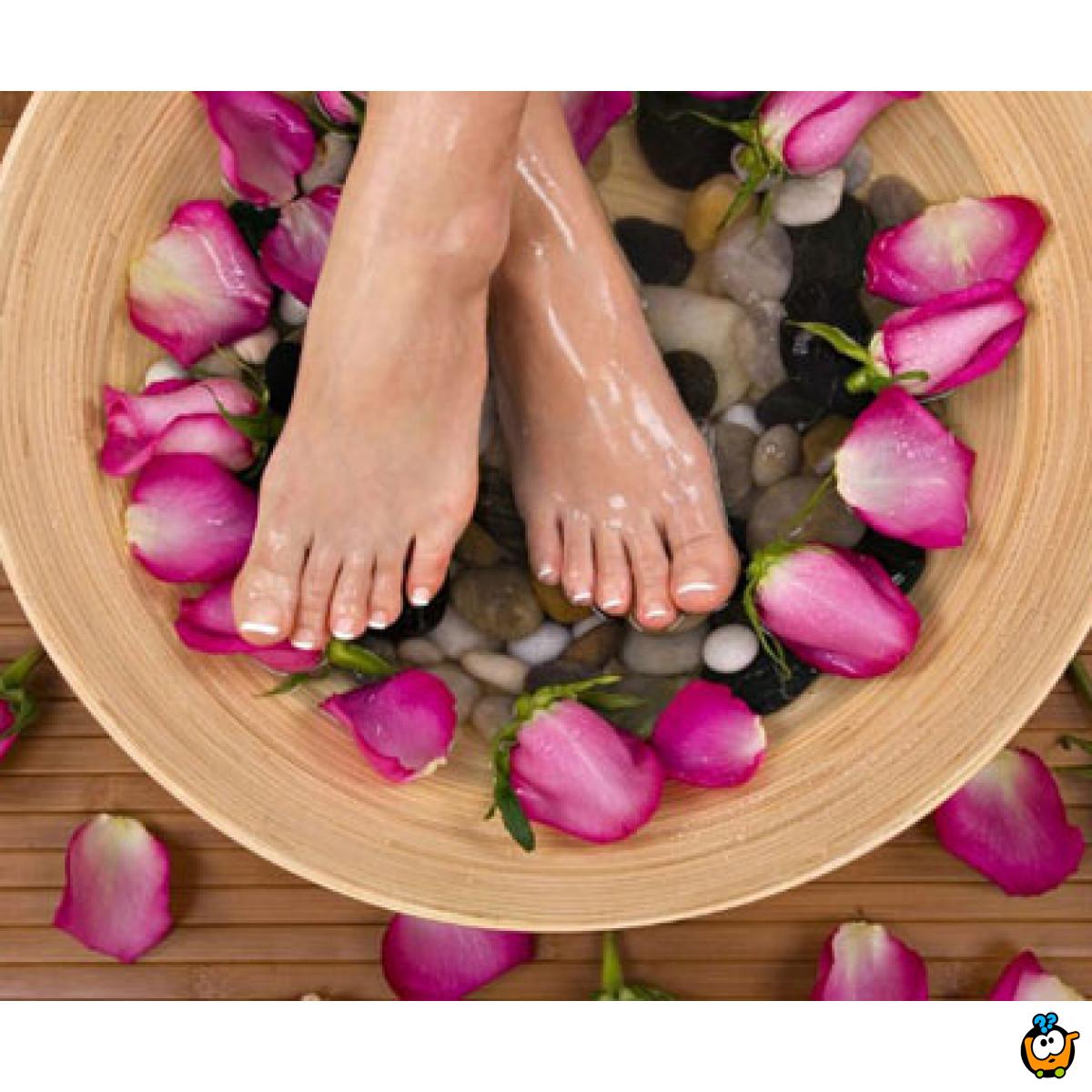 Aqua detox + GRATIS lakiranje noktiju na rukama i nogama