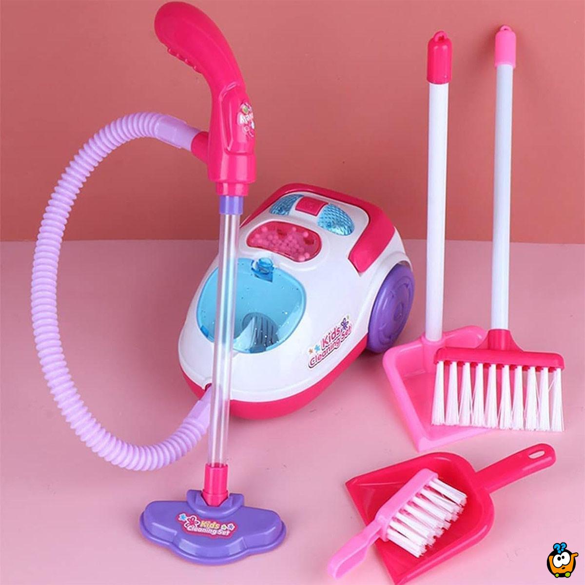 Dečiji usisivač sa kompletom za čišćenje